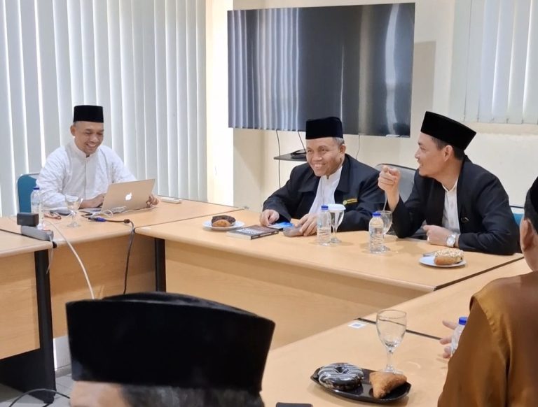 UIKA Bogor Graduate School Welcomes Universiti Muhammadiyah Malaysia Delegation