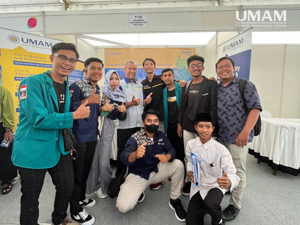 AICIS 2022-Delegates of AICIS excited to  visits UMAM's booth 